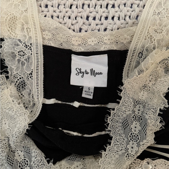 Sky to Moon Lace Trim Black Tank Top - Picture 3 of 5